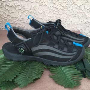 LIUID-Unisex hiking shoes/sandals! Worn once!
